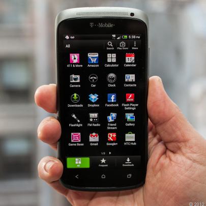 Телефон htc one s не...