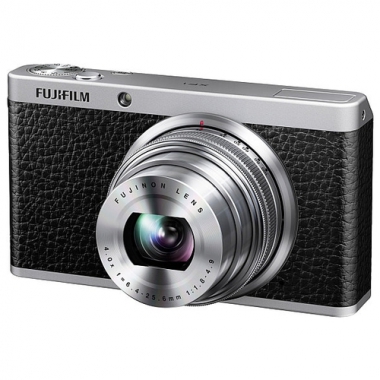 У fujifilm xf1 стали белые...