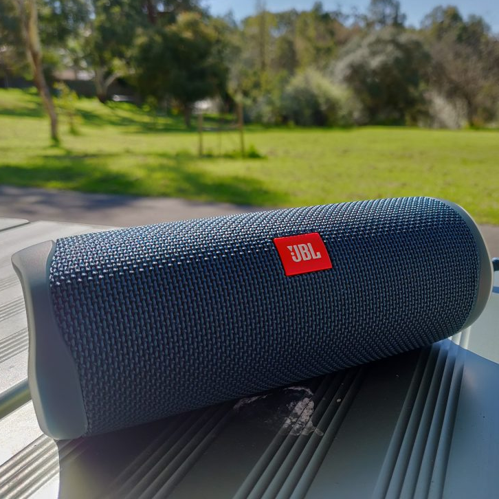 Колонка jbl flip 5 не...