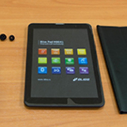 Разбил стекло на...