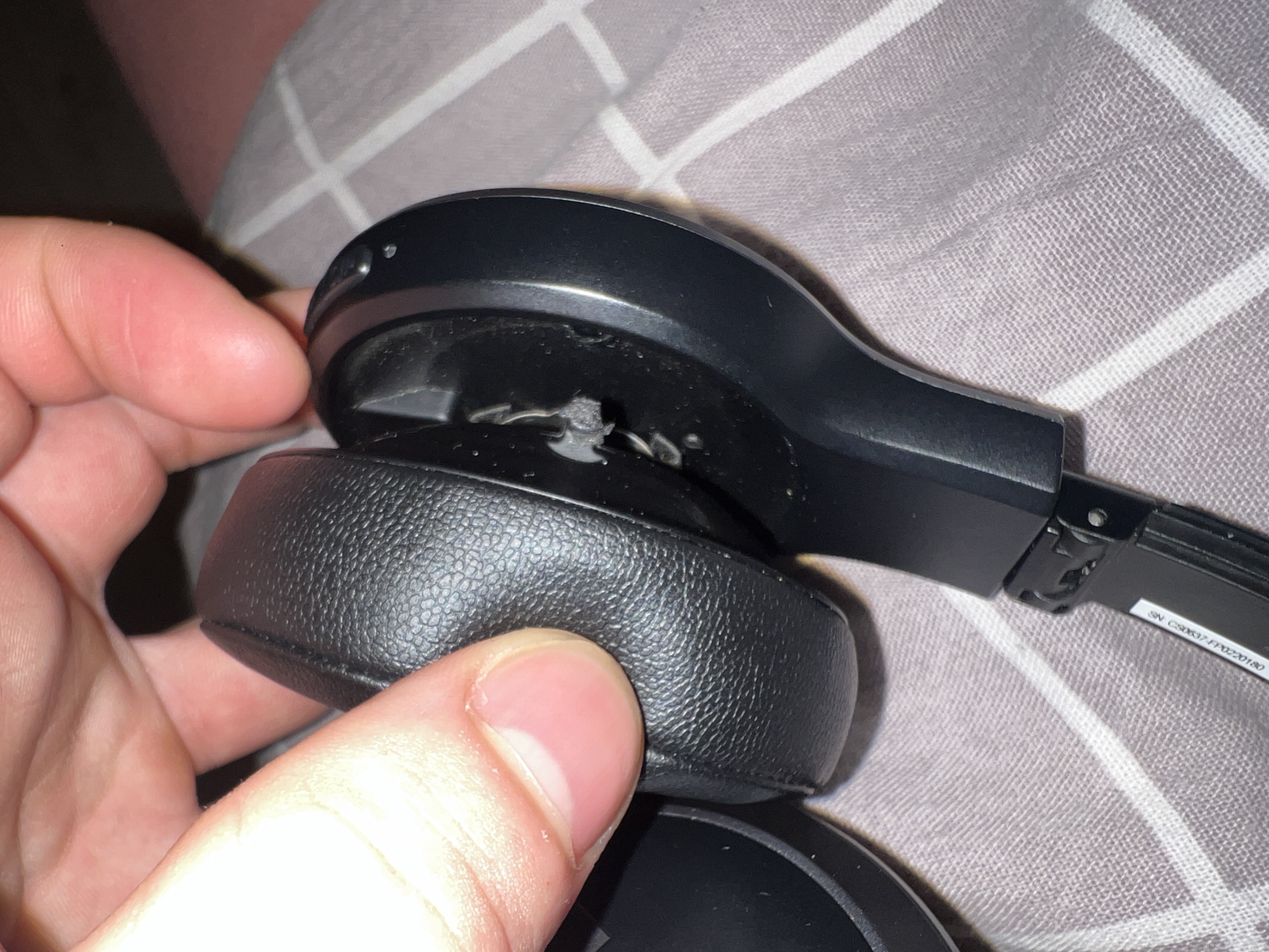 Сломались наушники jbl...