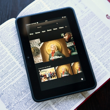 Ридер kindle переключает...